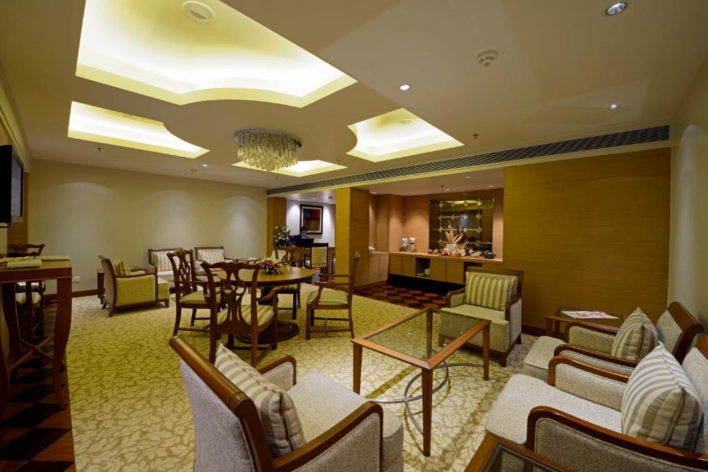 Radisson Blu Hotel Ahmadábád Exteriér fotografie The Imperial Suite